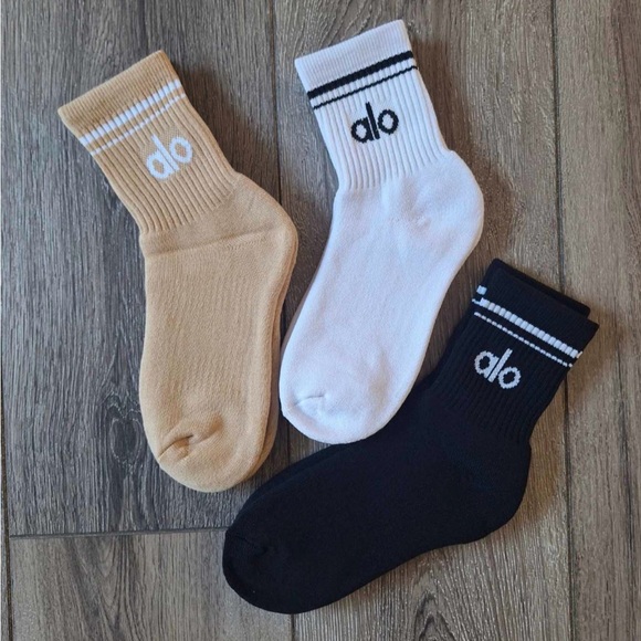 Alo Throwback socks 3 pairs brand new - Picture 1 of 1